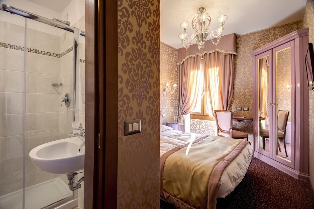 Hotel Domus Cavanis Venice